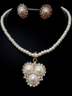 Pearl Necklace